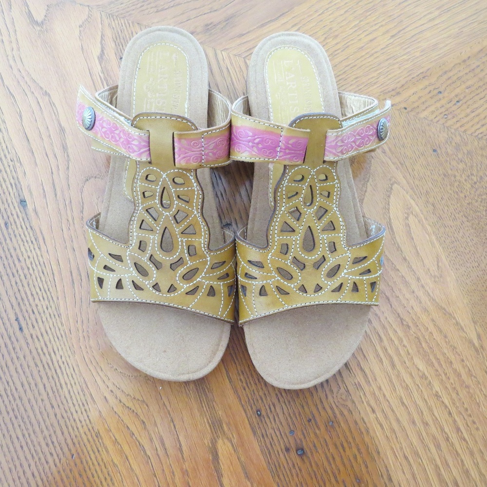 L' artiste by spring step S 7 1/2 sandals